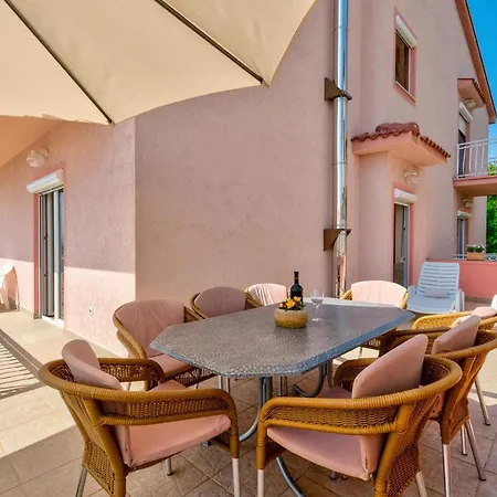 Apartments Abros Crikvenica Exterior photo