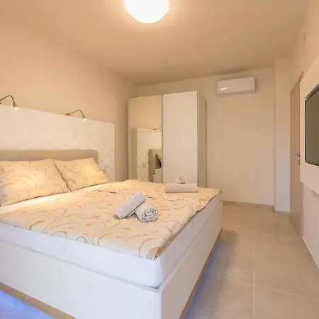 Apartments Abros Crikvenica Exterior photo