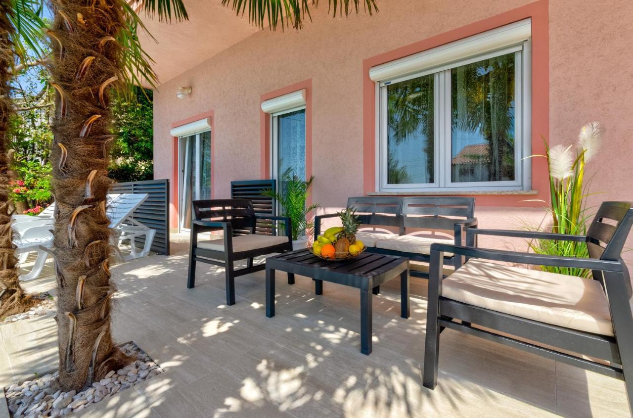 Apartment Abros