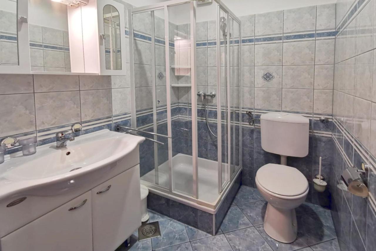 Apartment Abros *